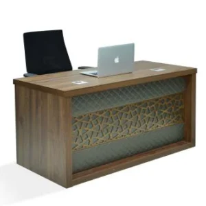 مكتب صغير لون بني عرض 1.2متر * ارتفاع 75 سم * عمق 60 سم