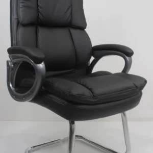 كرسي جلد ثابت اسود ( الطول 107 سم * طول الظهر 63 سم * عرض المقعد 54 )