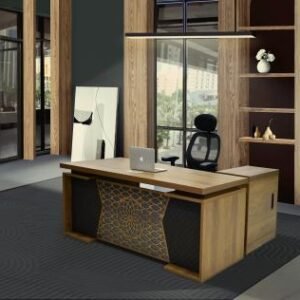 مكتب وسط لون ابيض عرض 1.8 متر * ارتفاع 75 سم * عمق 80 سم