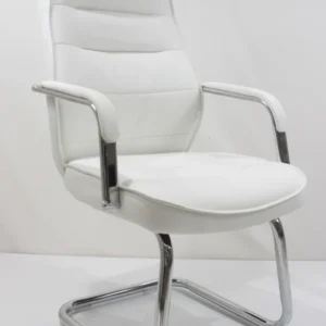 كرسي جلد ثابت ابيض ( الطول 109 سم * طول الظهر 64 سم * عرض المقعد 51 )